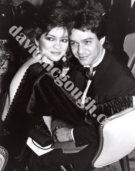 Valerie Bertinelli and Eddie Van Halen 1985, NY.jpg